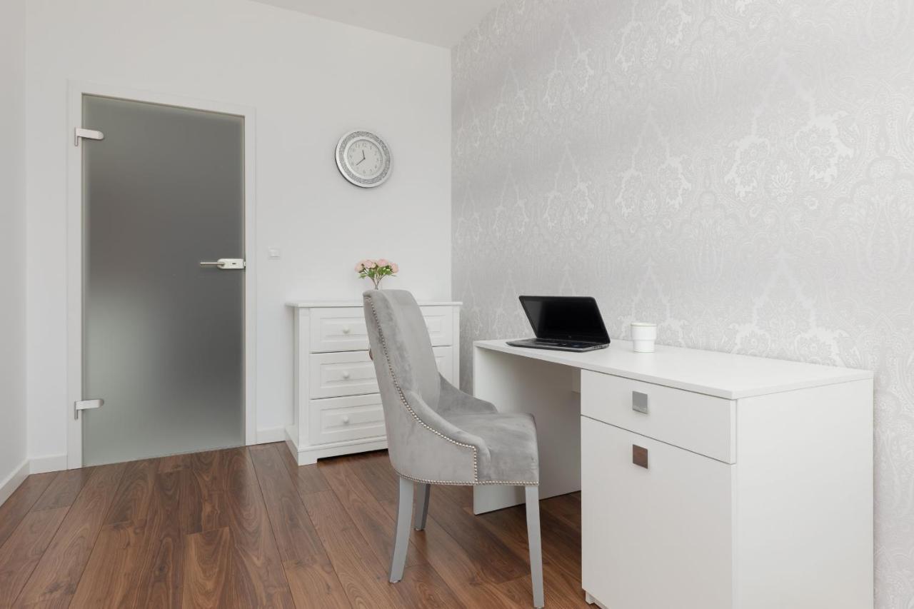 Glamorous Wilanow Apartment By Renters Warschau Exterior foto